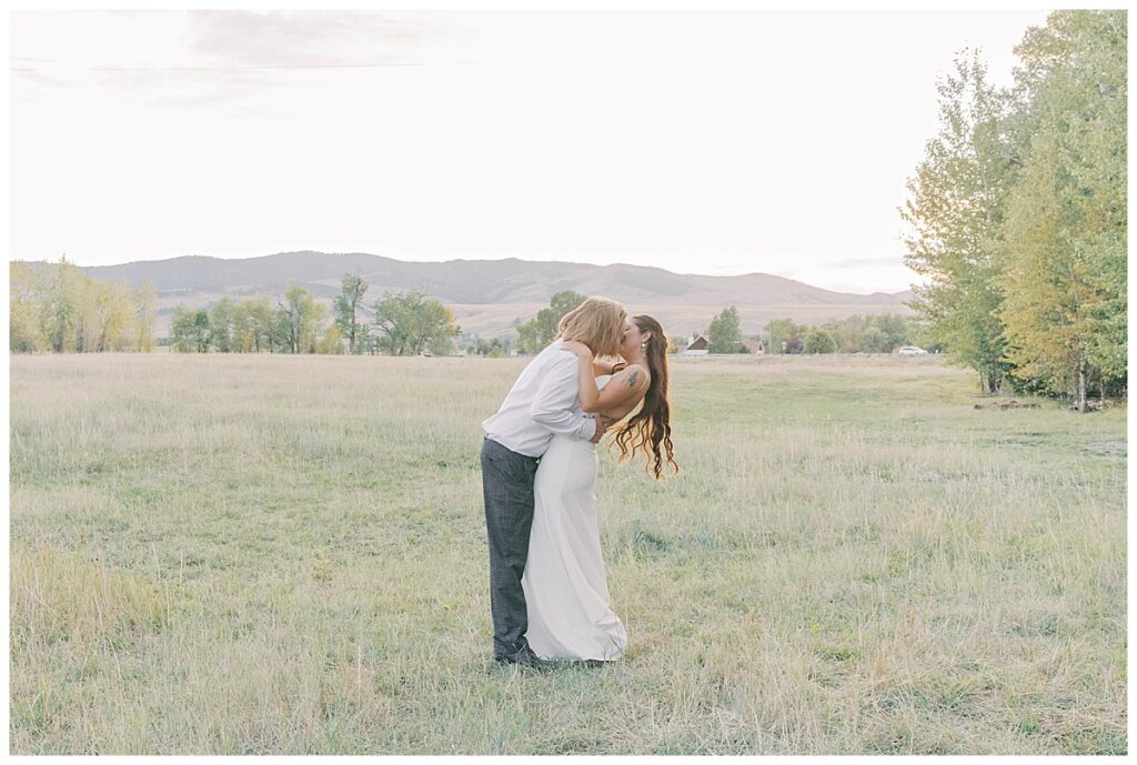 couple wedding portraits at the hart ranch wedding venue in Bozeman mt.